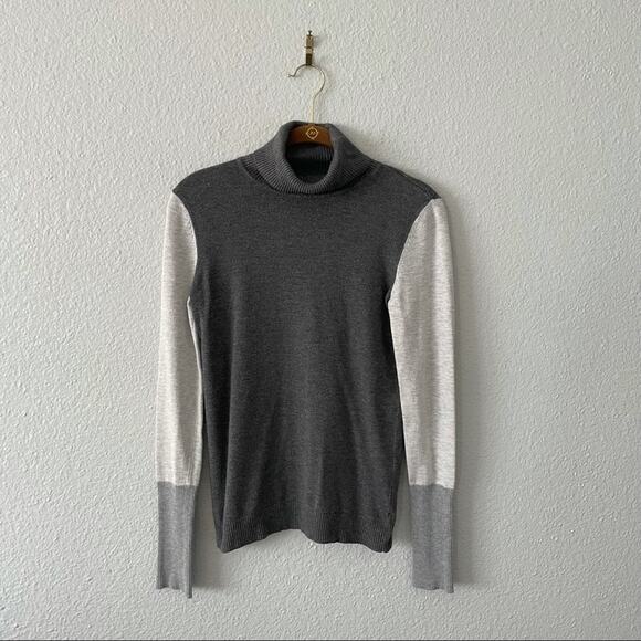 Apt. 9 Grey Colorblock Sweater Turtleneck Lightweight Size Small - Picture 2 of 5